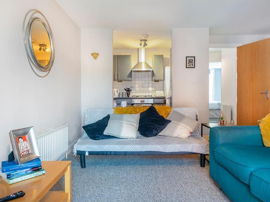 Lovely 2 Bedroom Apt At Ormeau Park W/ Free Parking Belfast Exterior foto