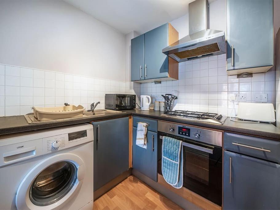 Lovely 2 Bedroom Apt At Ormeau Park W/ Free Parking Belfast Exterior foto